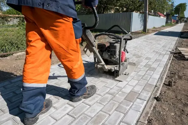 recuperação de passeios danificados em Nova Lima
